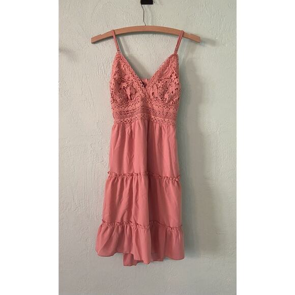 Halter Tiered Dress in the Sweetest Pink Back strap Casual Size S - Picture 1 of 5